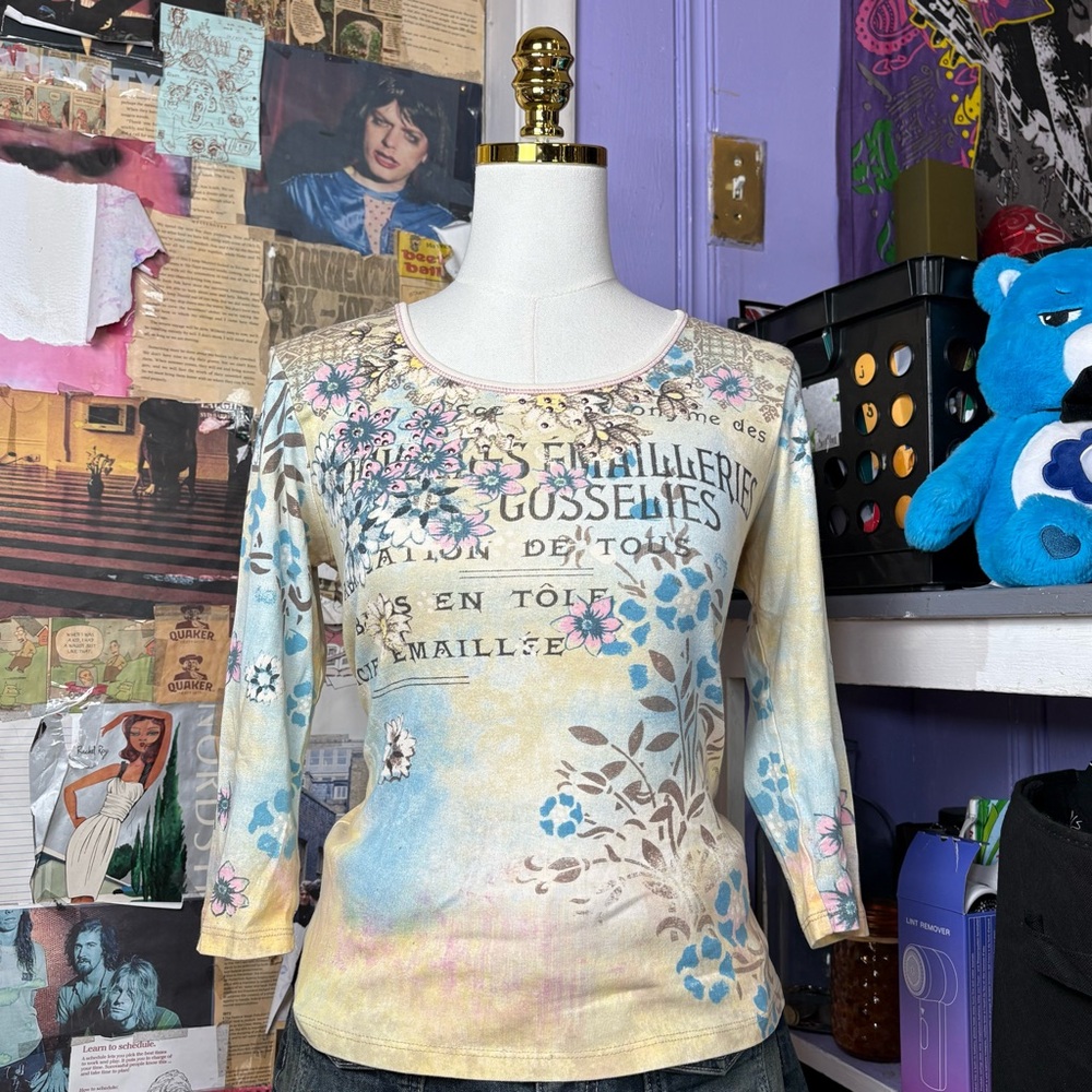 Vintage Y2K Jamee J Graphic Floral Top